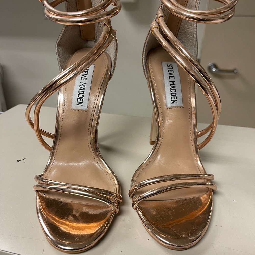 Steve Madden Rose Gold Strappy Heels sz 5